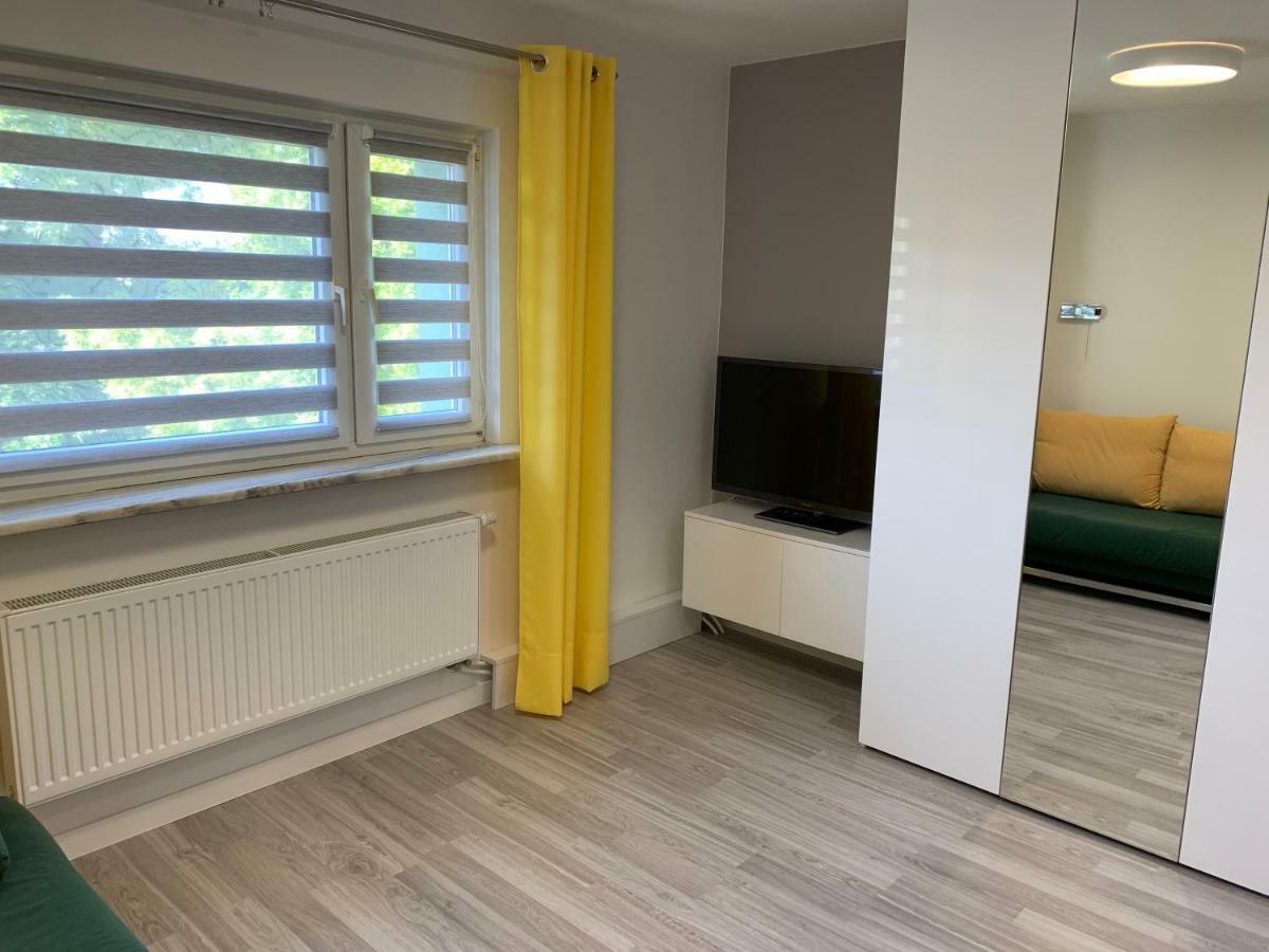 Comfortable Studio Only 20 Minutes From International Conference Center Katowice Best Place For Wuf2022 Eec Tnf Off Etc Siemianowice Śląskie Exterior foto